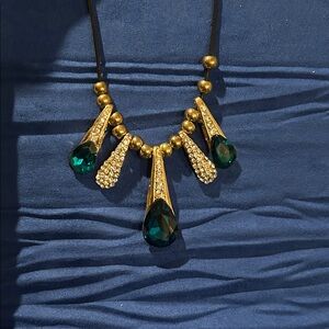 Elegant Gold and Green Teardrop Necklace